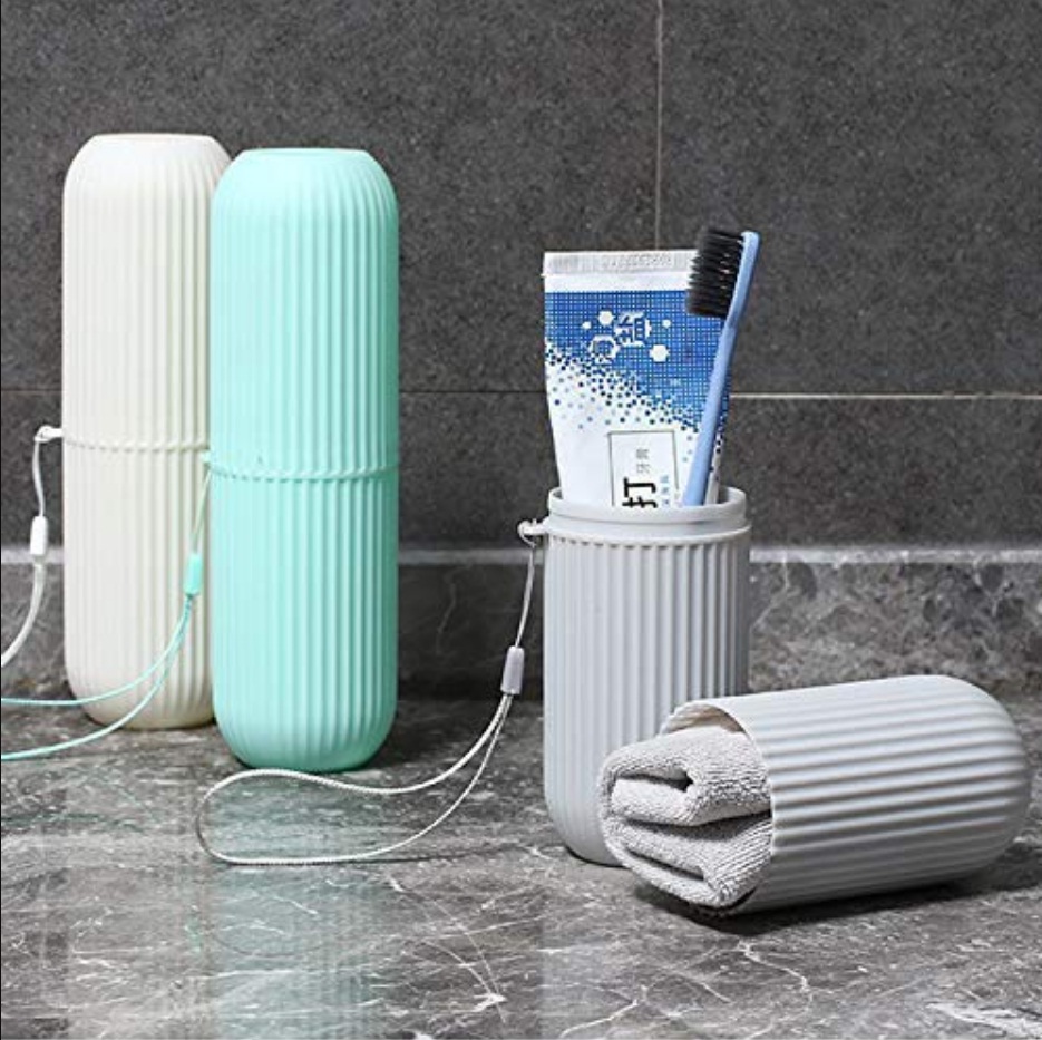 Pack of 01 Capsule Shape Travel Toothbrush Toothpaste Case Holder Portable Toothbrush Storage Plastic Toothbrush Holder (Multicolor) 